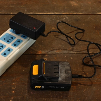 Зарядное устройство Deko  DC20V