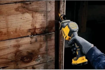Сабельная пила DeWalt DCS312D2-QW