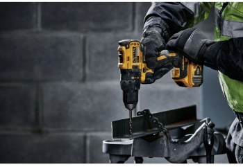 Дрель-шуруповерт DeWalt DCD777D2T-QW