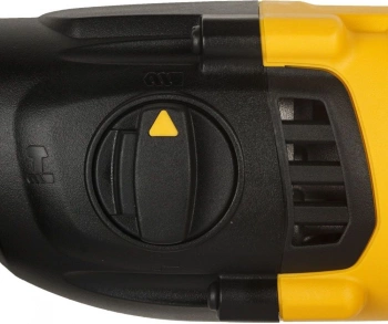 Перфоратор DeWalt DCH133NT