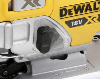 Лобзик DeWalt DCS334NT-XJ