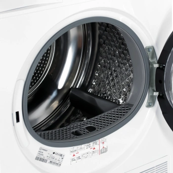 Сушильная машина Indesit IAS3725