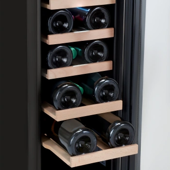 Винный шкаф Hyundai HBWC 0831 SU