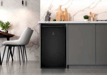 Холодильник Lex LSD100BL