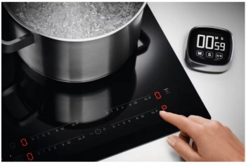 Индукционная варочная поверхность Electrolux EIV85453