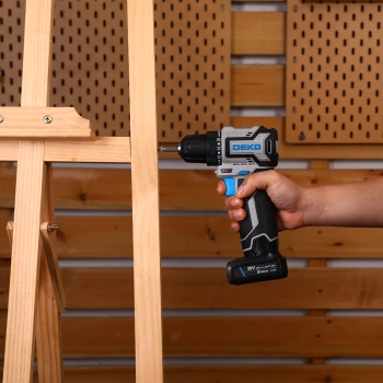 Дрель-шуруповерт Deko Loner 20V PRO