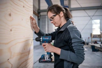 Дрель-шуруповерт Bosch GSR 18V-90 C solo