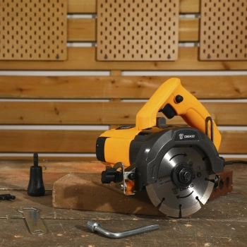 Циркулярная пила (дисковая) Deko DKCS1450W