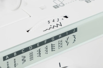 Швейная машина Janome Sewist 721