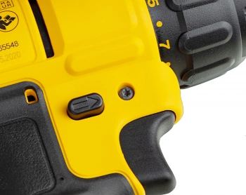 Дрель-шуруповерт DeWalt DCD771D2-QW