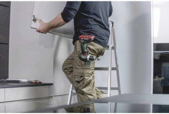 Дрель-шуруповерт Metabo BS 18 L BL