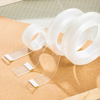 Клейкая лента универсальная двусторонняя Deli  EA504