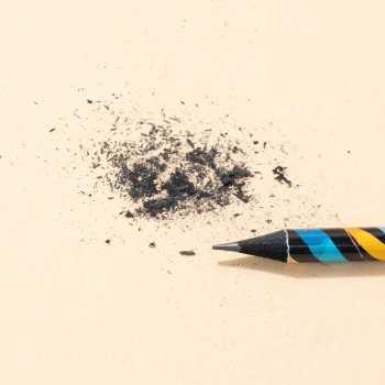 Карандаш ч/г Deli  EC043-HB