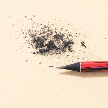 Карандаш ч/г Deli  EC044-HB