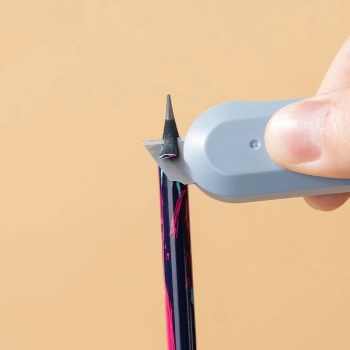 Карандаш ч/г Deli  EC044-HB