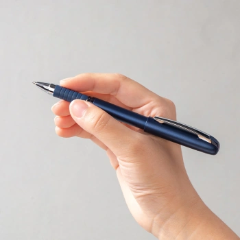 Ручка шариков. Deli EQ126-BL