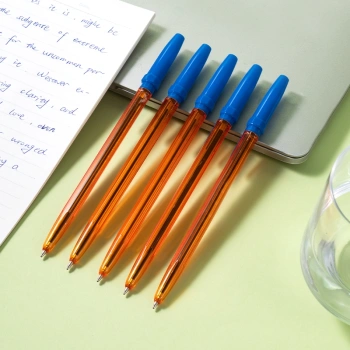 Ручка шариков. Deli P1