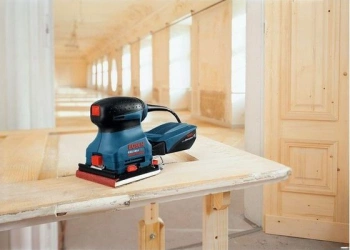 Вибро шлифовальная машина Bosch GSS 140 A