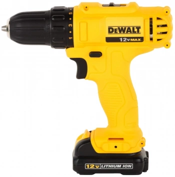 Дрель-шуруповерт DeWalt DCD700D2