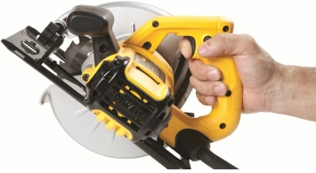Циркулярная пила (дисковая) DeWalt DWE560K