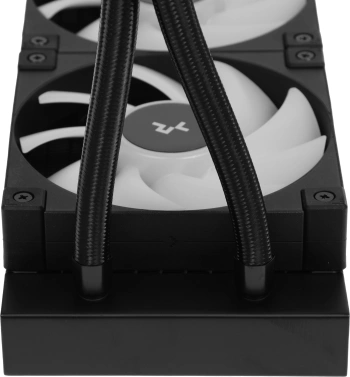 Система водяного охлаждения Deepcool LP240