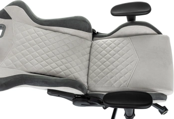 Кресло игровое Knight  Regal