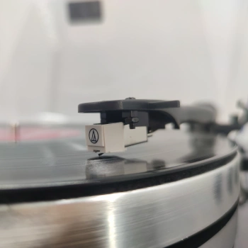 Проигрыватель винила Music Public Kingdom TT30AT