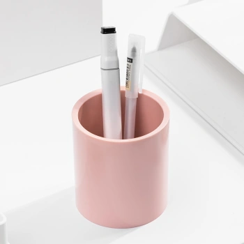 Стакан для канцелярских принадлежностей Deli ENS023 PINK Nusign круглая 83x95мм пластик розовый