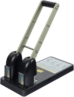 Дырокол Silwerhof макс.:150лист. пластик черный отв.:2 с линейкой