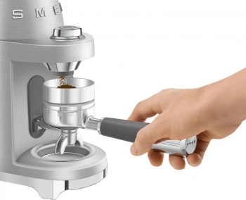 Кофемолка Smeg CGF02SSEU