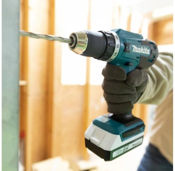 Дрель-шуруповерт Makita DF488D002