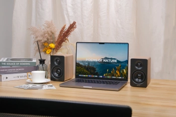 Колонки Edifier M60