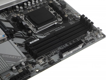 Материнская плата Gigabyte B650M GAMING PLUS WIFI