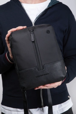 Сумка мужская Piquadro Marcel CA1816W138/N черная натур.кожа/нейлон