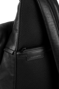 Рюкзак слинг Piquadro Harper CA6784AP/N черный кожа