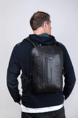 Рюкзак Piquadro Urban CA6384UB00/N черный кожа