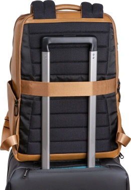 Рюкзак Piquadro Russel CA6766W137/G горчичный кожа