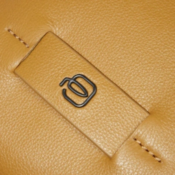 Рюкзак Piquadro Russel CA6766W137/G горчичный кожа