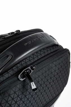 Рюкзак Piquadro Hex CA6827W139/N черный полиэстер