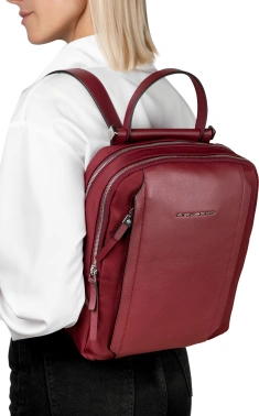 Рюкзак женский Piquadro Lyra CA4576W92T/BO бургунди ткань/натур.кожа