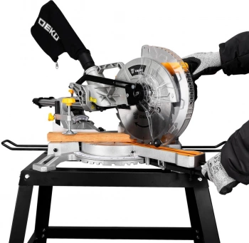 Торцовочная пила Deko DKMS2100-255