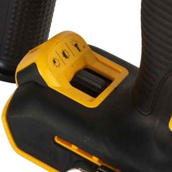 Дрель-шуруповерт DeWalt DCD996NT