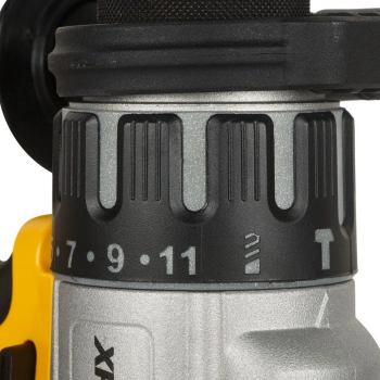 Дрель-шуруповерт DeWalt DCD996NT