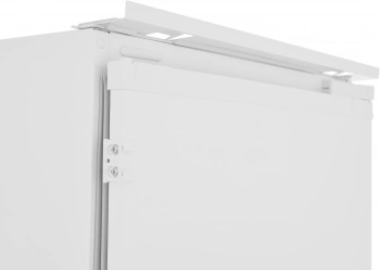 Холодильник Indesit IBH 18