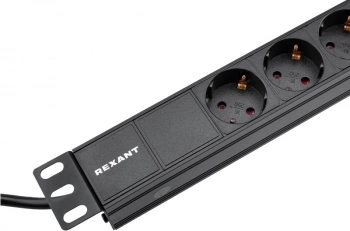 Блок распределения питания Rexant 04-0305-1 гор.размещ. 9xSchuko базовые 10A C14 2м