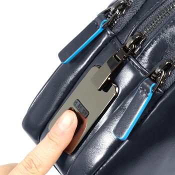 Клатч Piquadro Blue Square AC6902B2R/BLU2 темно-синий натур.кожа