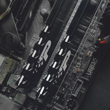 Память DDR4 16GB 3200MHz Patriot  PSP416G3200H1