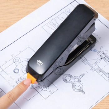 Степлер настольный Deli E0371S BLACK E0371S