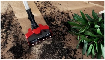 Пылесос Bosch BCS711PET