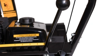 Снегоуборщик бензин. Champion SnowLine PNST656